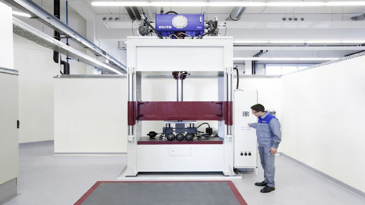 Hybrid specialists Voith and Moog form new joint R&amp;D venture